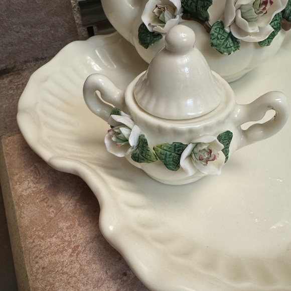 VINTAGE MAGNOLIA child’s tea set miniature collectible Grn Cream 10 piece EUC - Picture 15 of 15